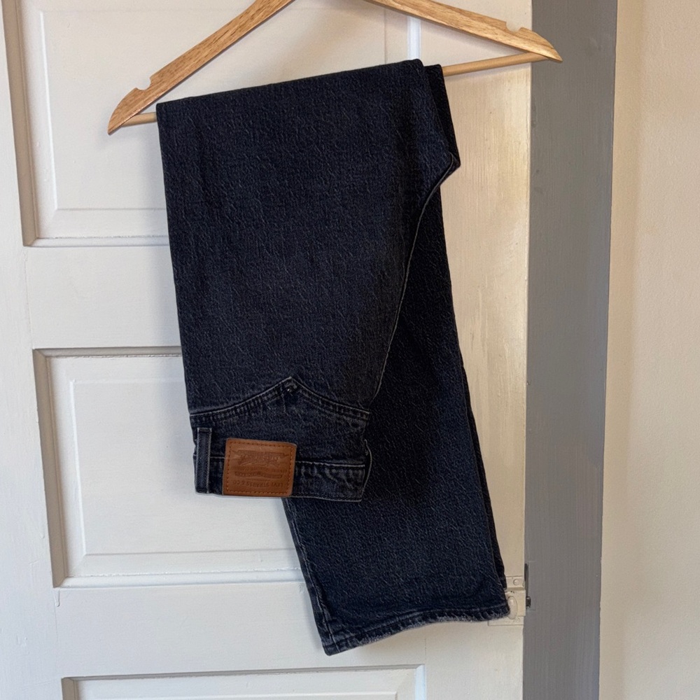 Levi's Women's High Rise Black Jeans